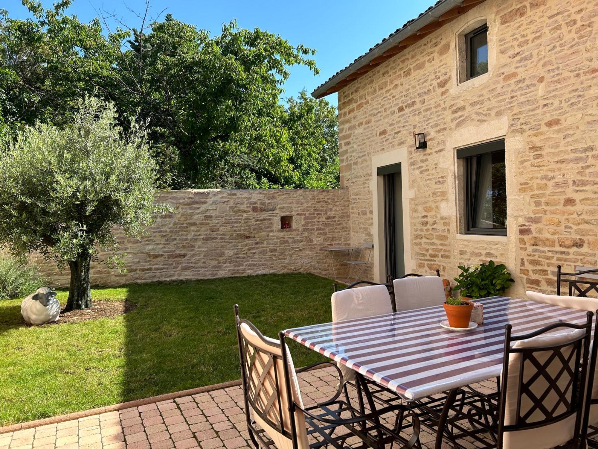 Les Chambres Claires Givry Givry  Εξωτερικό φωτογραφία